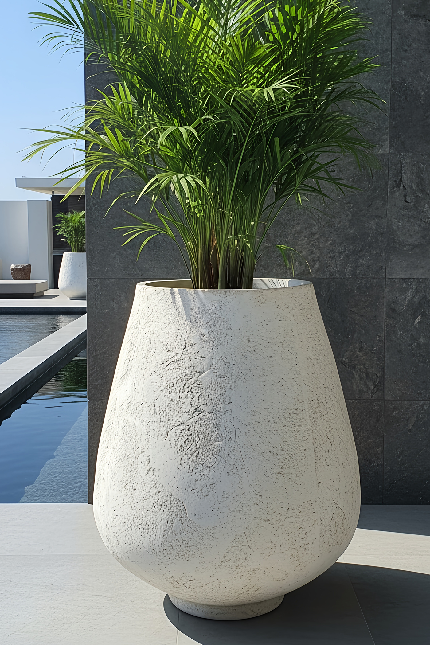 Aura Curve Planter